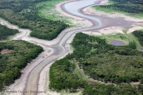 Sequía en el Río Amazonas